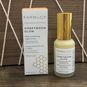 BNIB 1 fl. oz Farmacy Honeymoon Glow